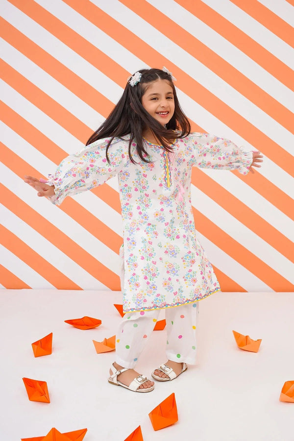 Shop kids lawn suits in Pakistan at Ochre. Discover premium digital printed dresses, breathable fabrics, and stylish outfits for everyday