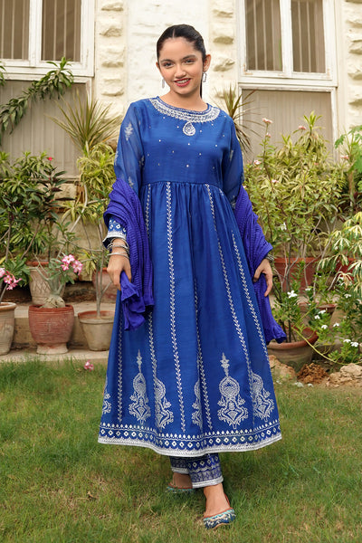 Slub Manar Hand Adda Work 3 Pc Suit