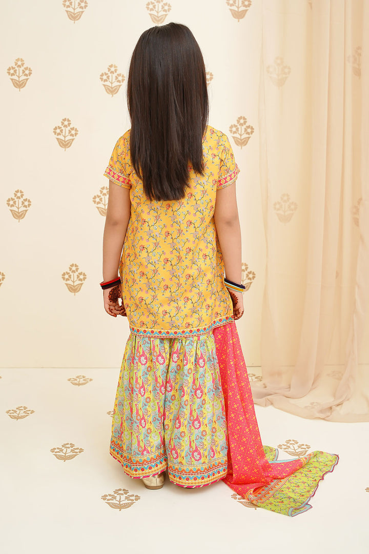 Swiss Lawn Digital Printed 3 Pc Suit - Wear Ochre