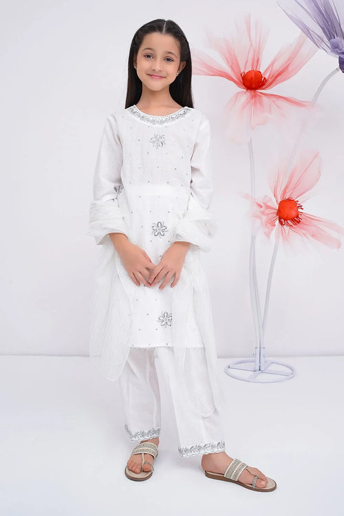Find the best embroidery designs for dresses at Ochre. Explore girls embroidered 3 pc suits featuring premium fabrics,