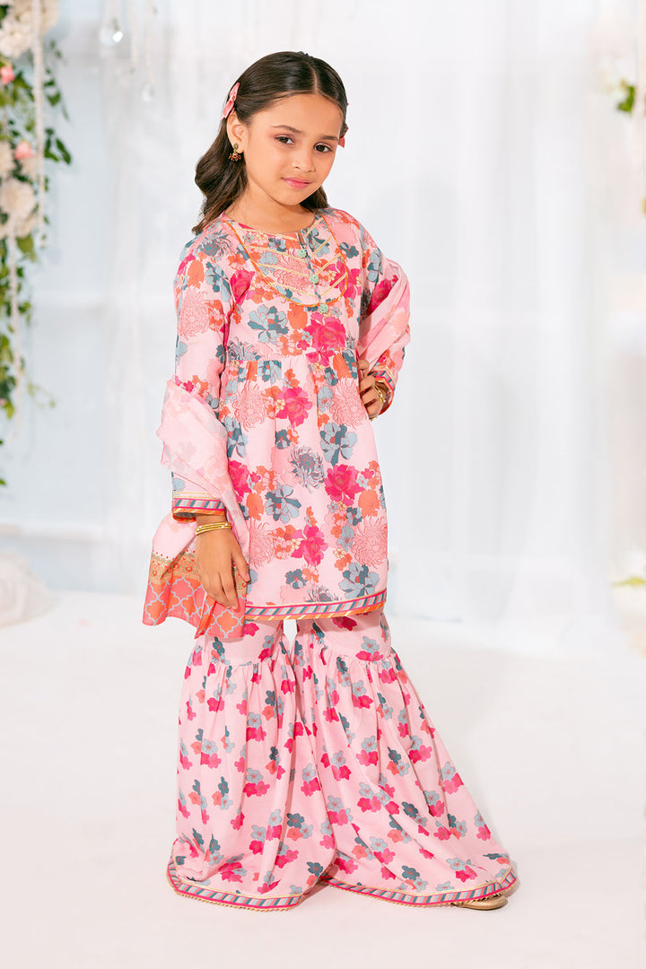 Discover elegance with our Herringbone Digital Printed 3 Pc Suit a perfect blend of style and comfort