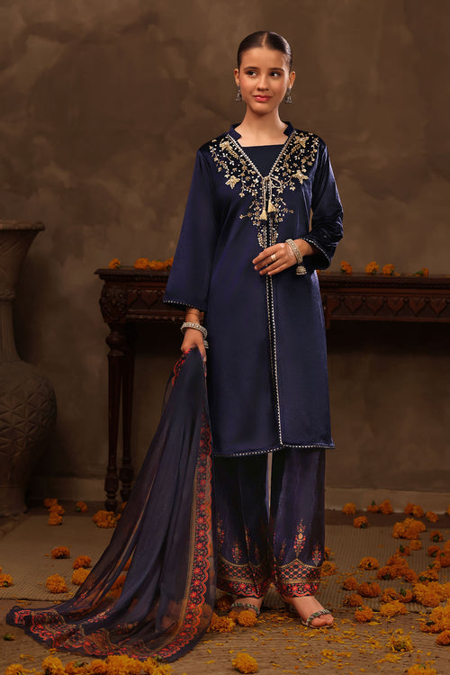 Discover girls’ velvet dresses in Pakistan at Ochre, with beautiful designs for winter celebrations, weddings