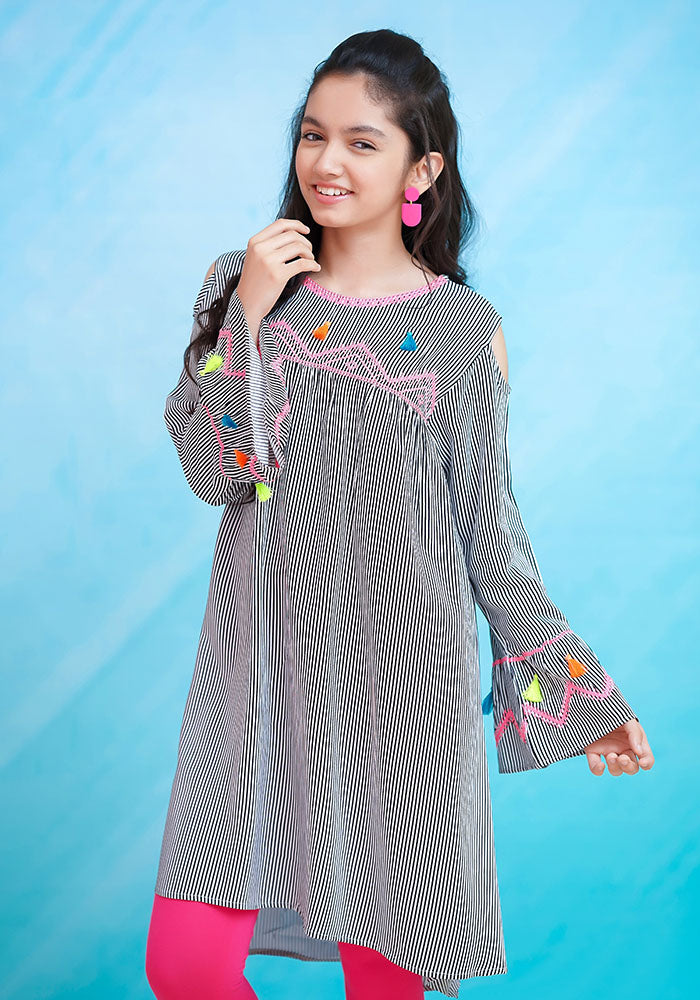Embroidered Viscose Top - Wear Ochre