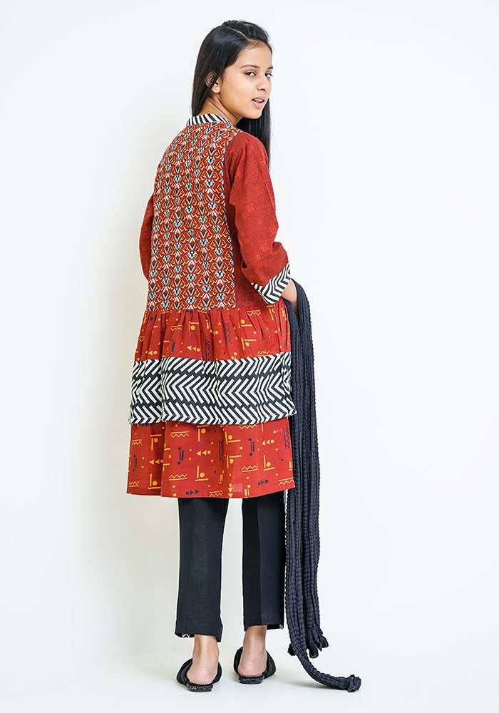Khaddar Printed 3 Pc Suit - Wear Ochre