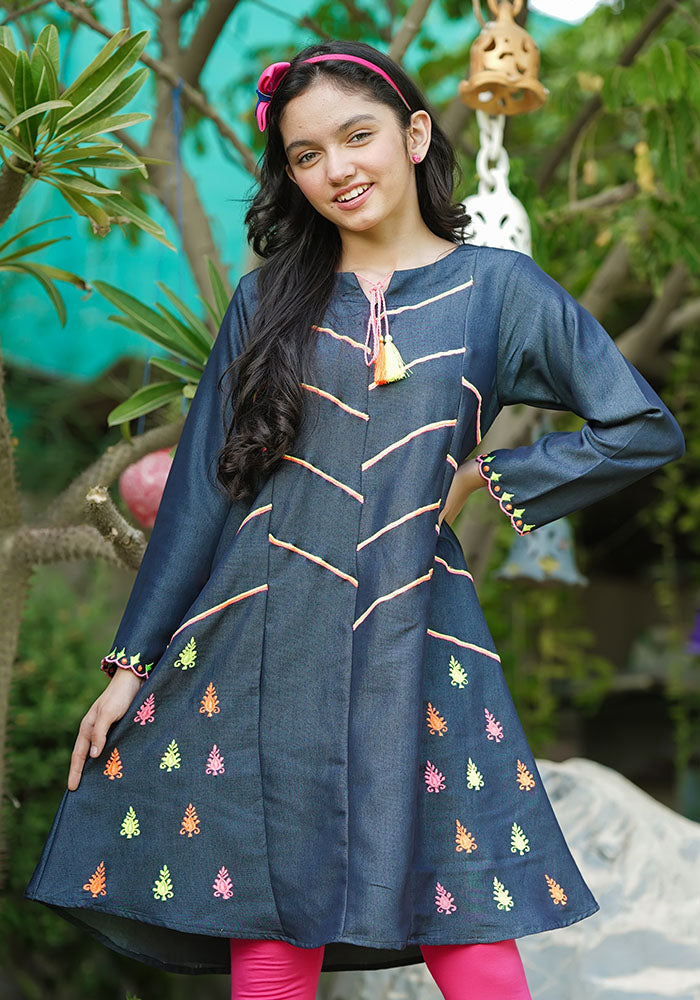 Tencil Embroidered Top - Wear Ochre